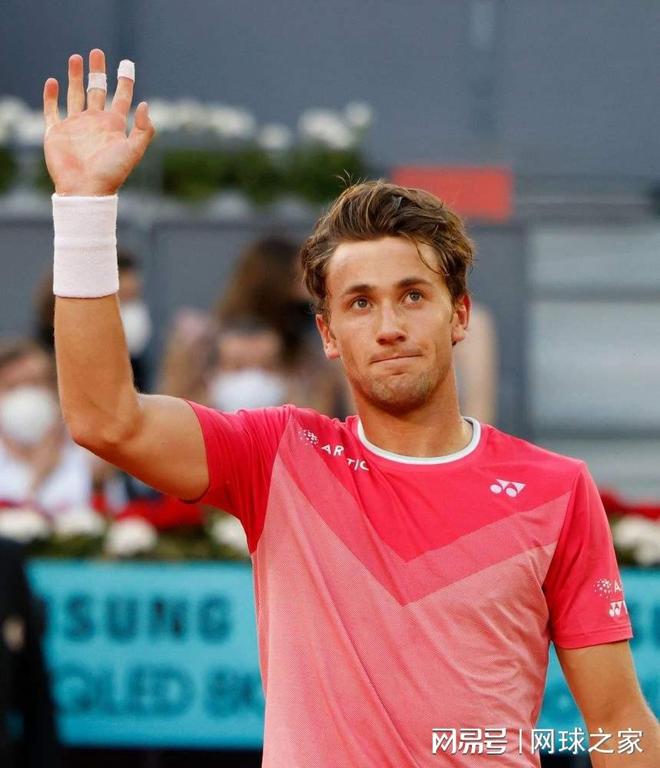 戴维斯杯力克年终总决赛，鲁德惊艳四座