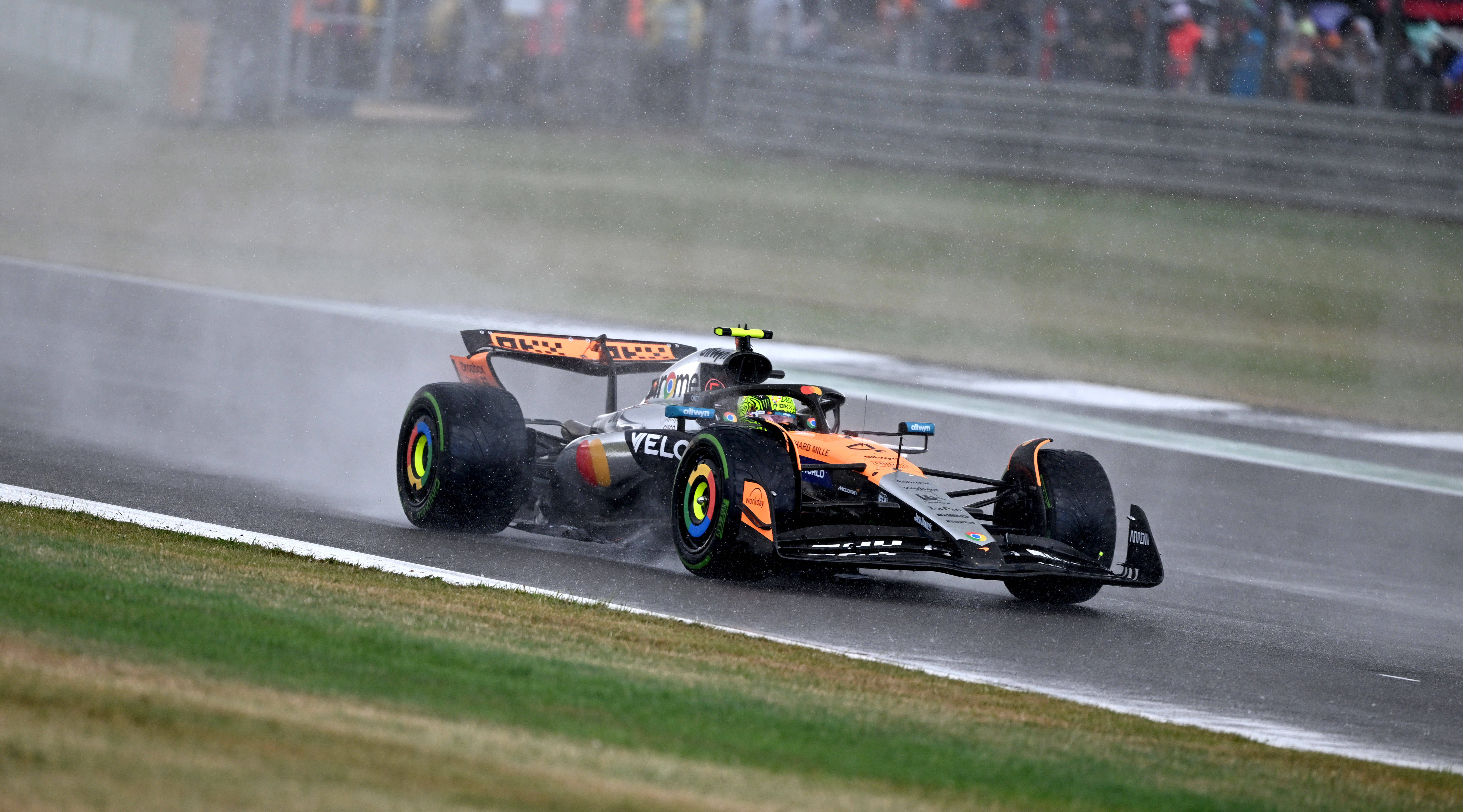 索伯车队逆转红牛车队，拉塞尔高光表现