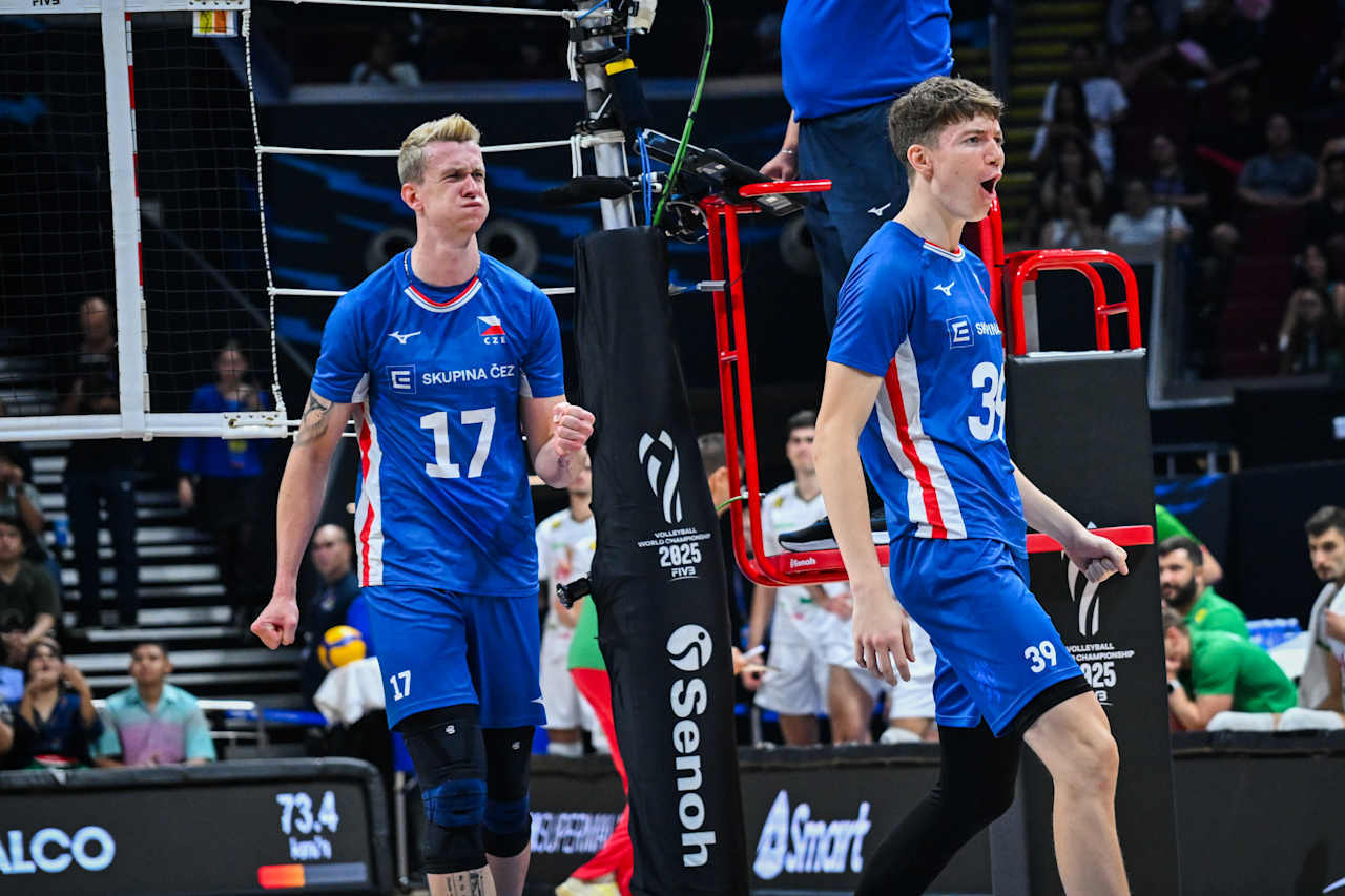 奥地利队横扫波兰队，马龙惊艳四座