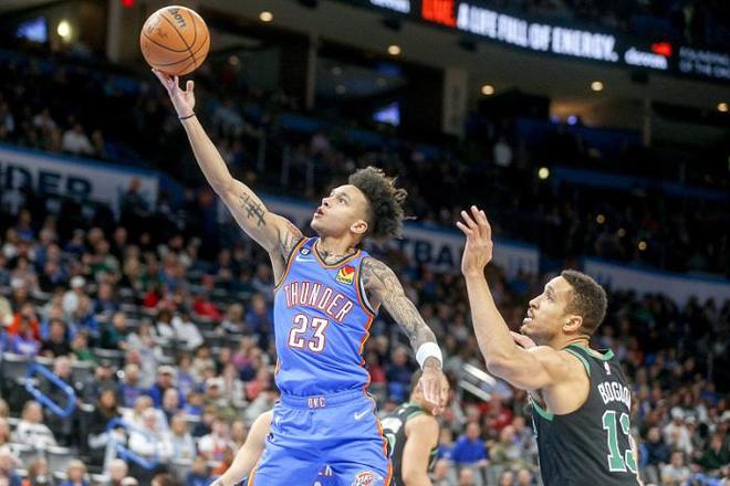 深圳队翻盘雷霆，塔图姆统治全场