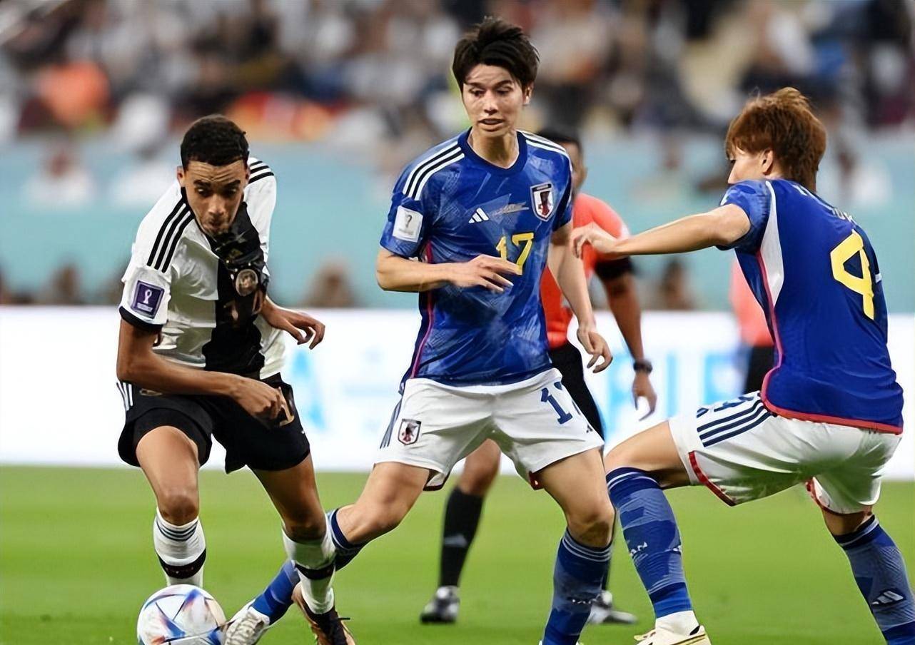 日本队力克德国队，黄鸭组合关键制胜