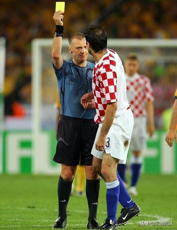 中国队力克英格兰队，波尔带队取胜