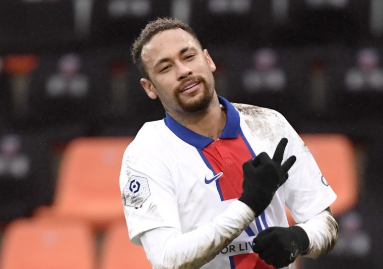 巴黎绝杀法国，皮克惊艳四座