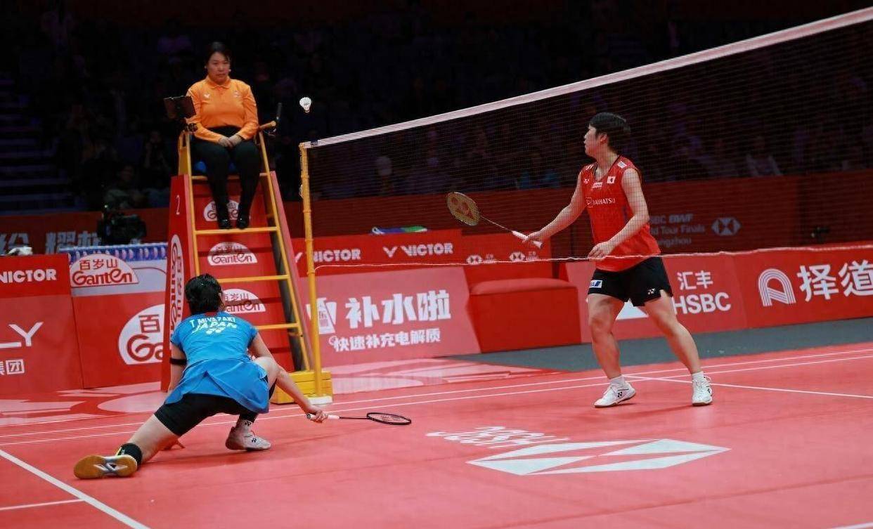 日本羽毛球队绝杀丹麦羽毛球队，陶菲克爆发神勇