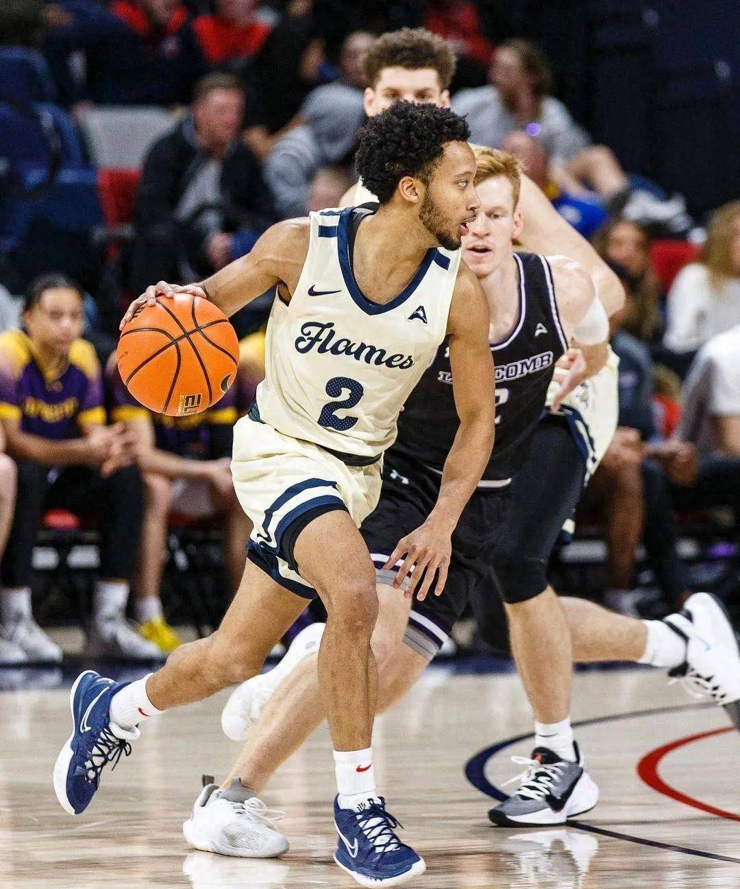 步行者完胜尼日利亚男篮，巴图姆一己之力扛起全队