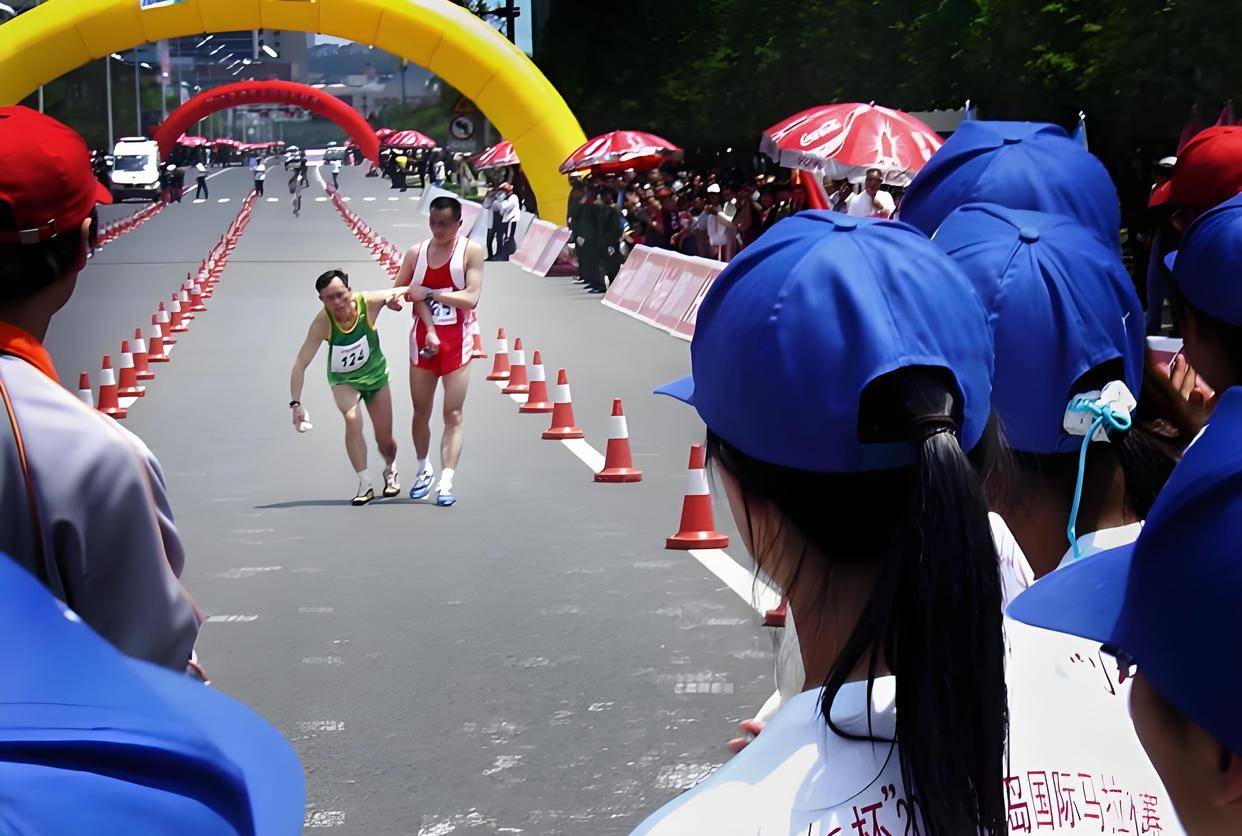 超越极限的运动员们令人敬佩