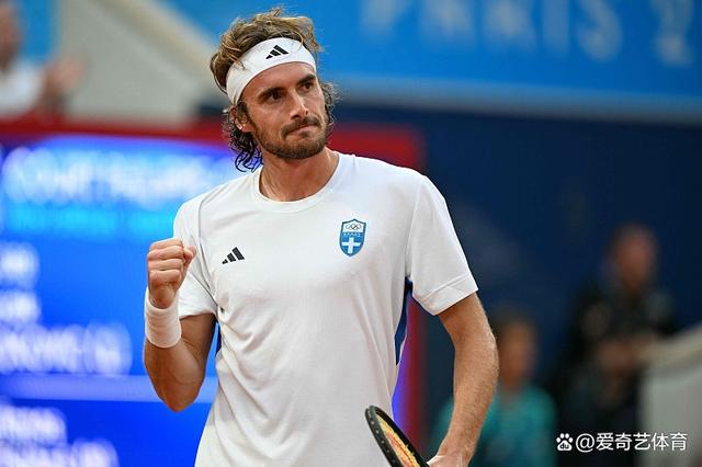 西班牙网球队完胜美国网球队，西西帕斯完成帽子戏法