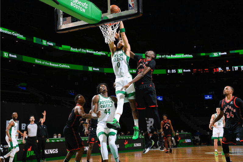 猛龙大胜!洛瑞刷新准三，带领球队逆转胜出