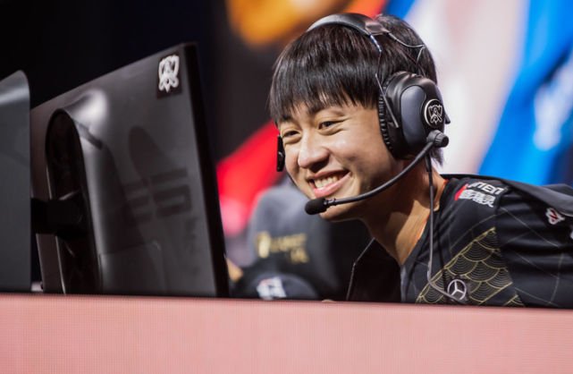 Excel翻盘DK,Meiko送出助攻 Excel翻盘DK,Meiko送出助攻