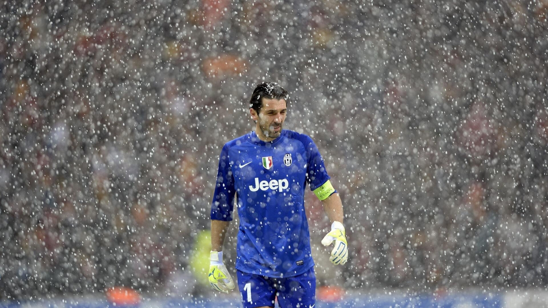 跨界风暴，篮网血拼广东队，库里在NBA总决赛接管比赛