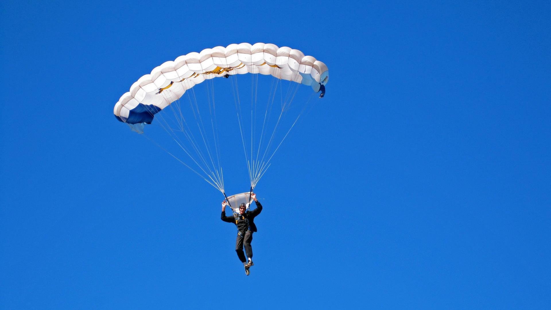 熊猫体育-当灰熊终结魔术，锡安在季后赛的接管宣言，新一代王者的诞生
